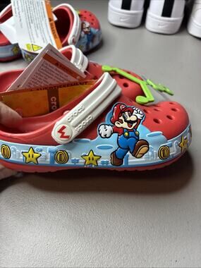 New Limited edition Super Mario Light-Up Crocs Kids Size 10c c10